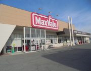 マックスバリュ友沢店（230ｍ）