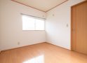 ２階洋室（５.５帖）
