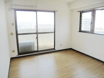 洋室（エアコン付）